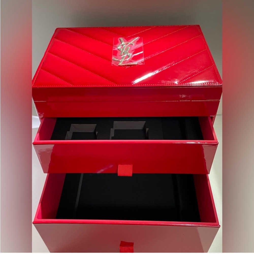 YSL beauty gift set large  size  box